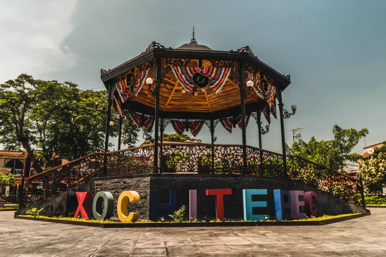 Calles blancas, flores y calma: así es la “Andalucía mexicana” en Morelos
